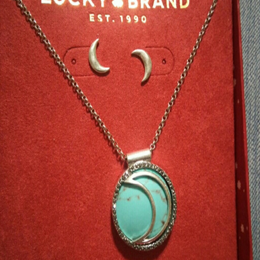 Lucky Brand necklace w. Moon earrings